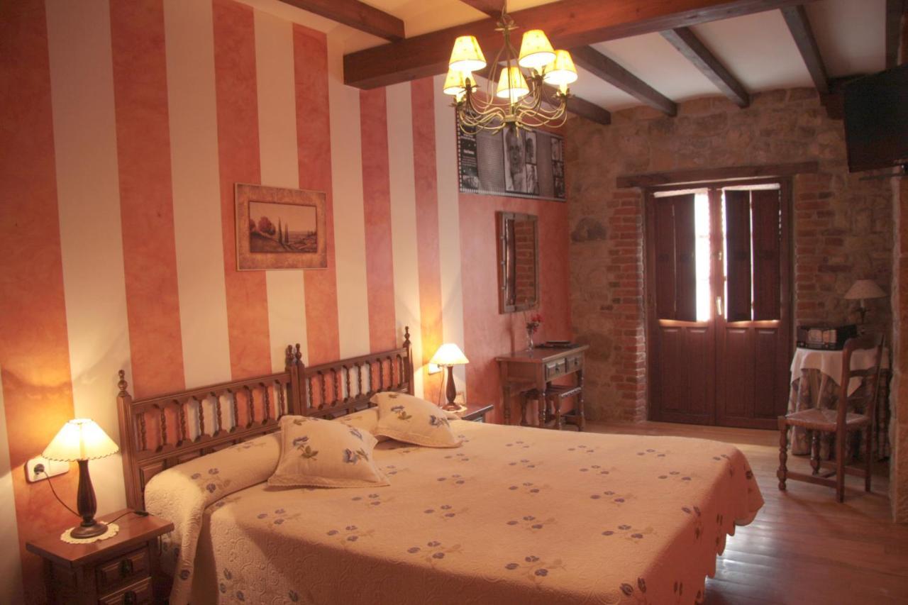 Habitaciones Y Estudios- Hotel "Posada De Cantabria El Solar" - Cenas Y Gintonic- Bar -Terraza Panoramica 갈리자노 외부 사진