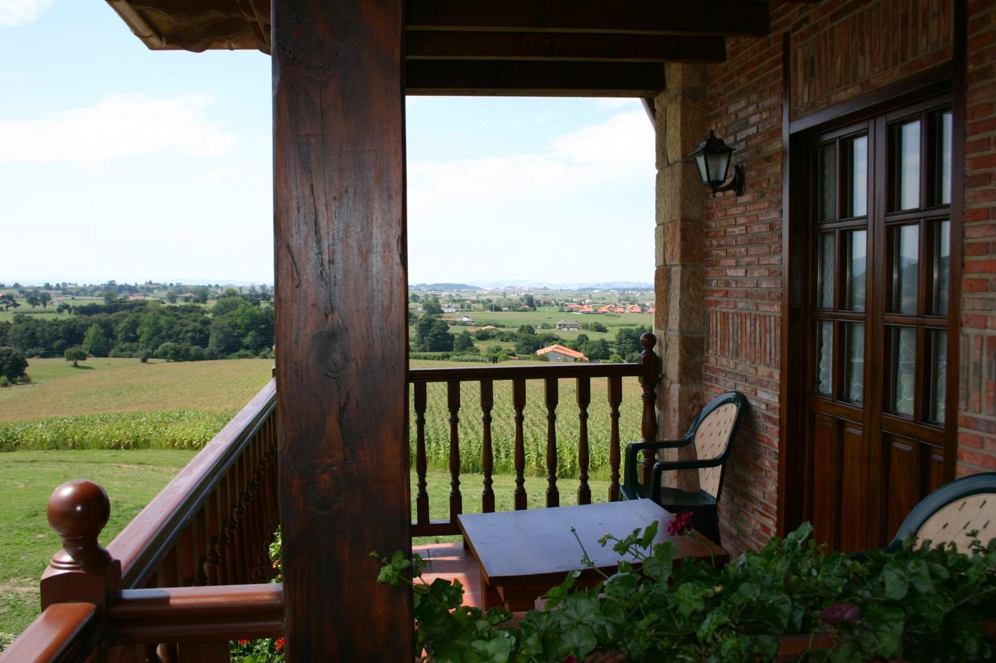 Habitaciones Y Estudios- Hotel "Posada De Cantabria El Solar" - Cenas Y Gintonic- Bar -Terraza Panoramica 갈리자노 외부 사진