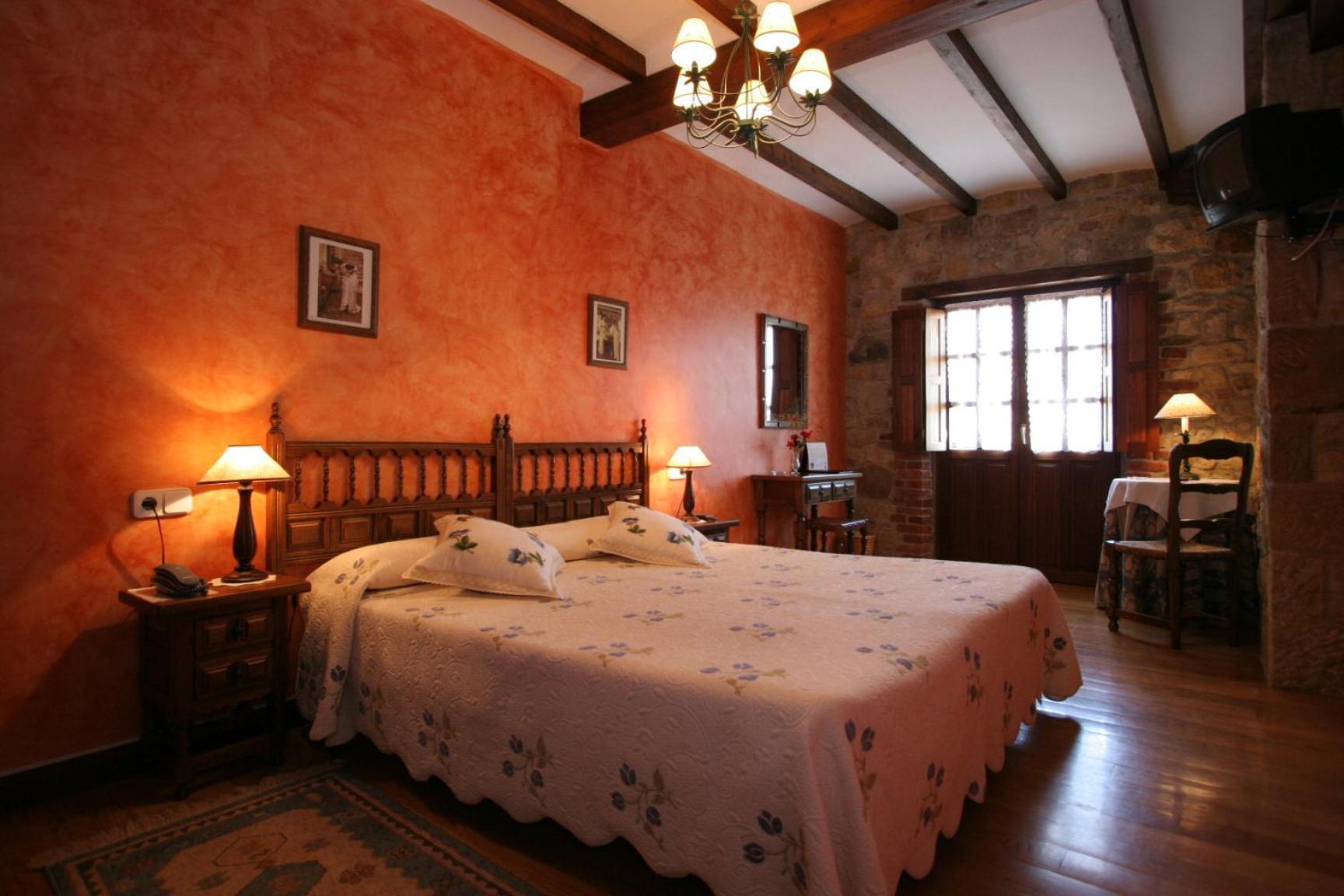 Habitaciones Y Estudios- Hotel "Posada De Cantabria El Solar" - Cenas Y Gintonic- Bar -Terraza Panoramica 갈리자노 외부 사진