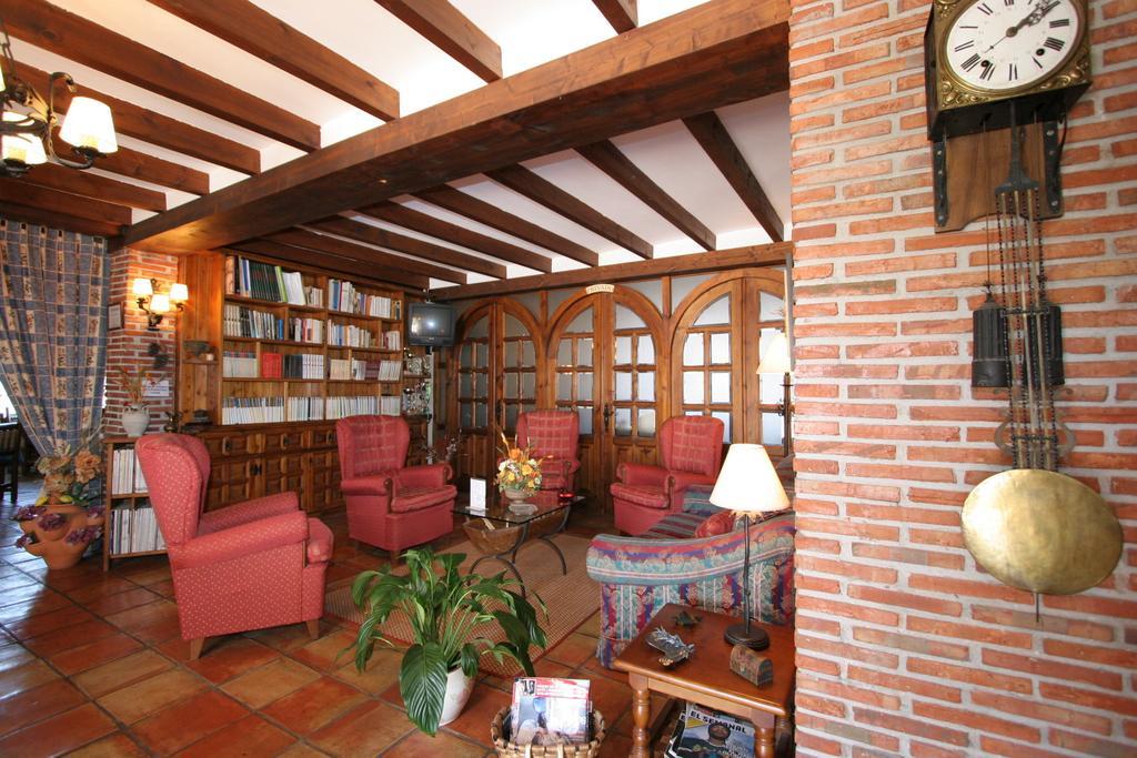 Habitaciones Y Estudios- Hotel "Posada De Cantabria El Solar" - Cenas Y Gintonic- Bar -Terraza Panoramica 갈리자노 외부 사진